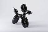 Balloon Dog (Black)

kalt gegossenes Harz (cold cast resin), 30 x 30 x 12 cm 
246/999 (Editions Studio), am Fuß nummeriert, mit handnummeriertem Echtheitszertifikat und Originalbox, aus Privatsammlung

Ausrufpreis: 450,-