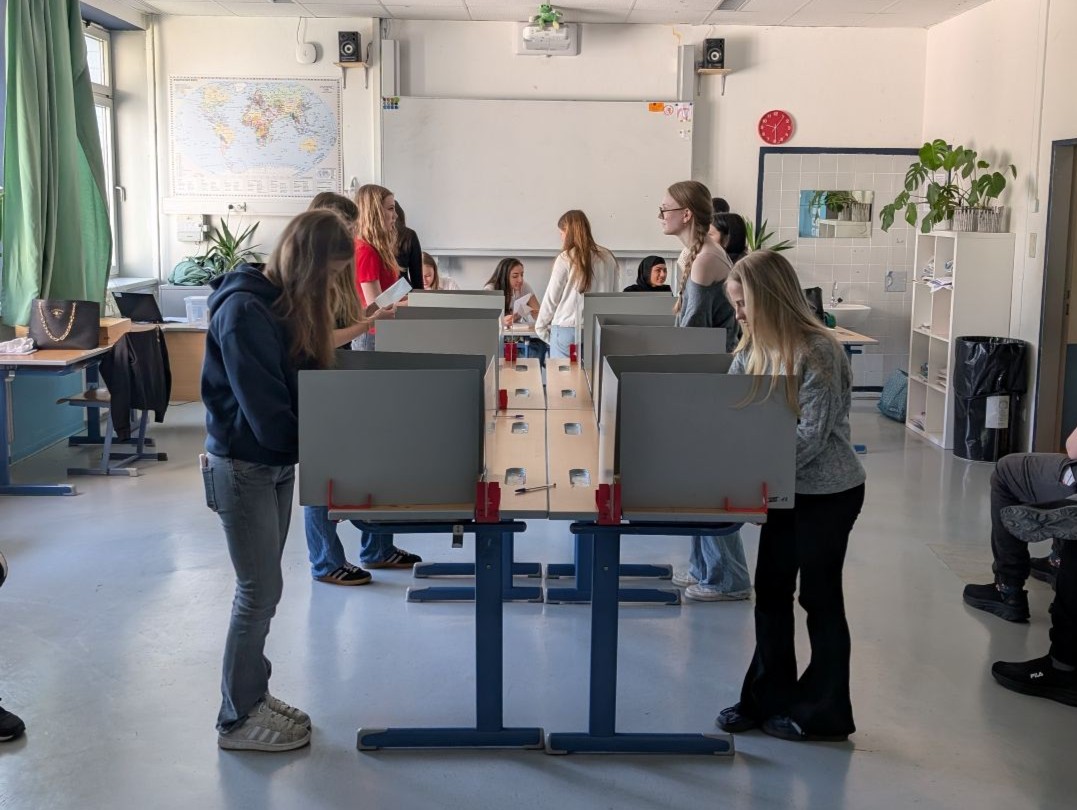 SOS Mitmensch / Pass Egal Wahl an Schulen 2025