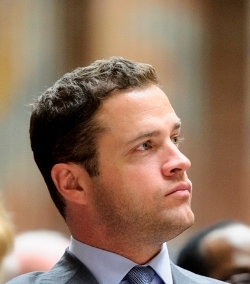 Martin Graf, scheidender 3. Nationalratspräsident (FPÖ) präsentiert sein Buch 'Abgerechet wir am Ende' in der Säulenhalle des Parlaments in Wien

Johnann Gudenus (Klubobmann der FPÖ Wien)